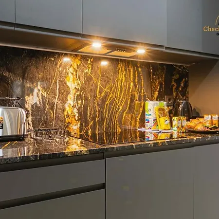 Apartamento Milla De Oro * 马尔韦利亚