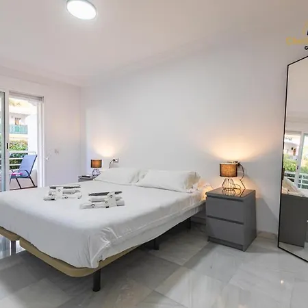 Apartamento Milla De Oro * 马尔韦利亚